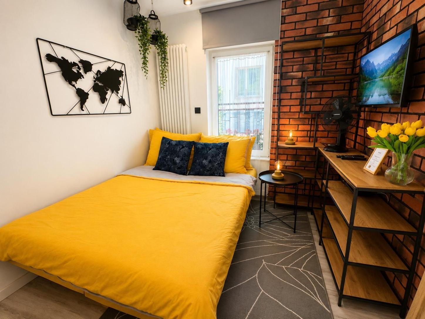 Studio Apartment